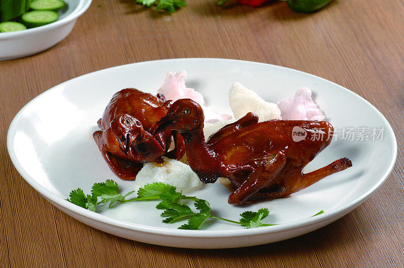 Fried Crisp Pigeon (脆皮乳鸽), Cantonese food